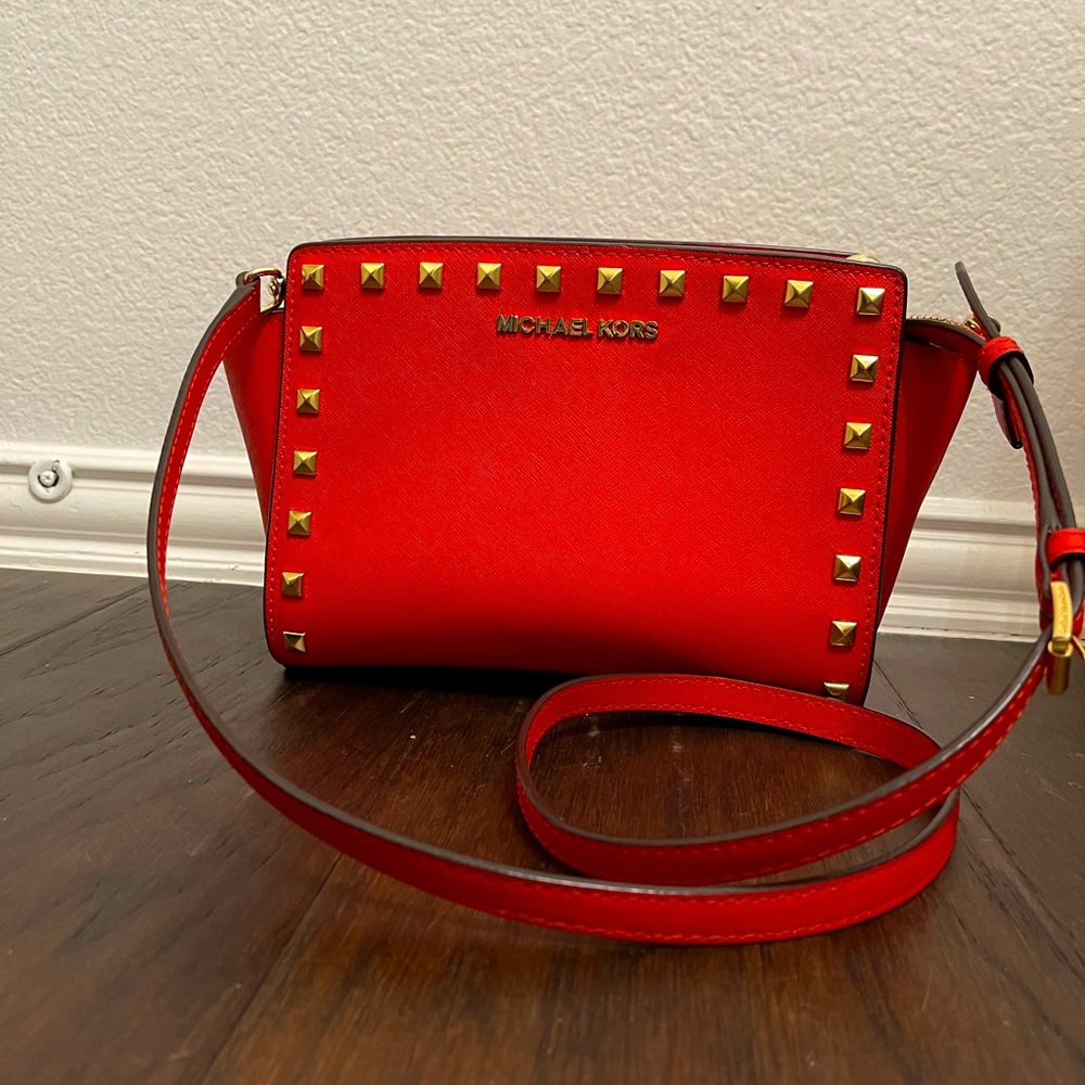 Michael kors crossbody